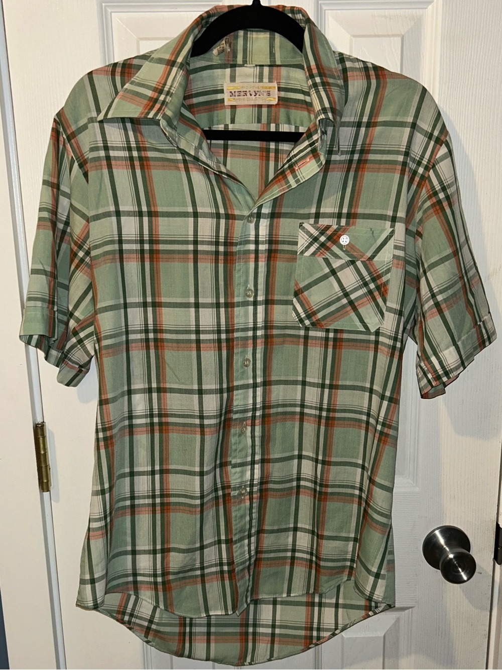 Vintage Men’s Plaid Short Sleeve Lightweight Button Down Shirt